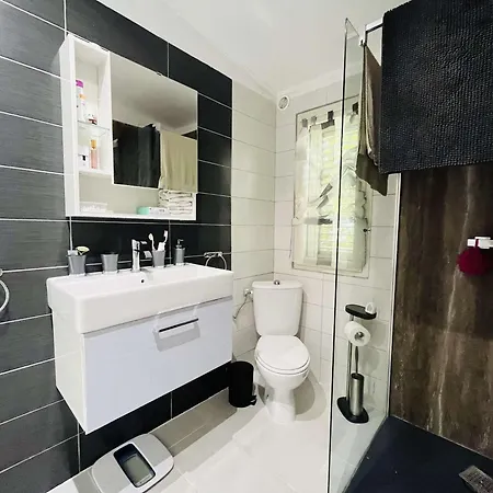 Superbe 5 Pieces Avec Piscine Privee, A 5 Min De Porto-vecchio, Climatisee Et Parking - Fr-1-62-178 *